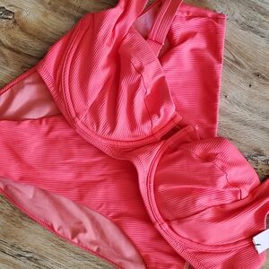 Women's Pink Swimsuit Set